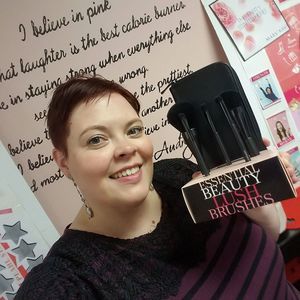 Meet your Posher, Melanie